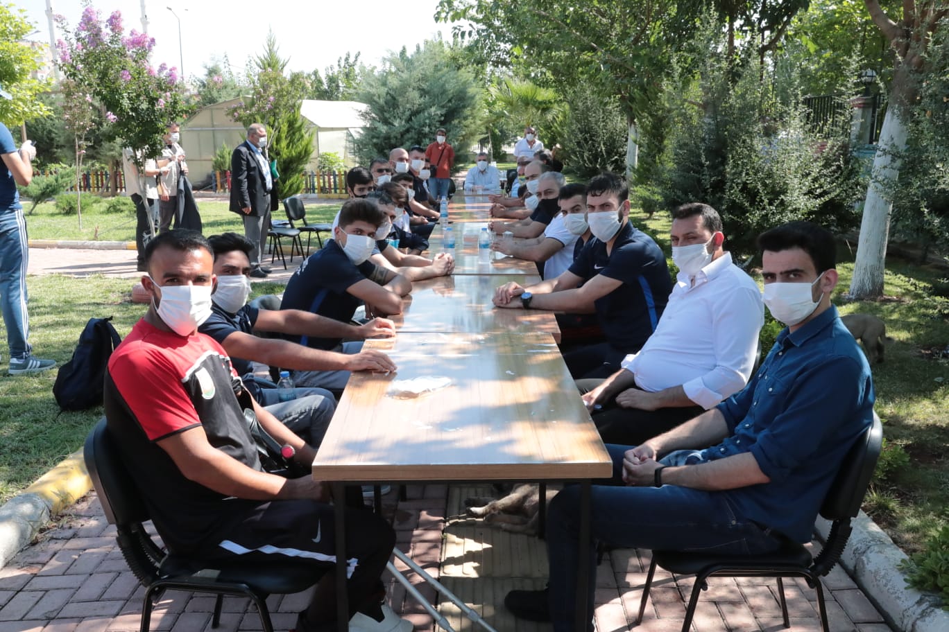 Engelli Sporcular. Belediye Başkanı ile Çay Buluşması